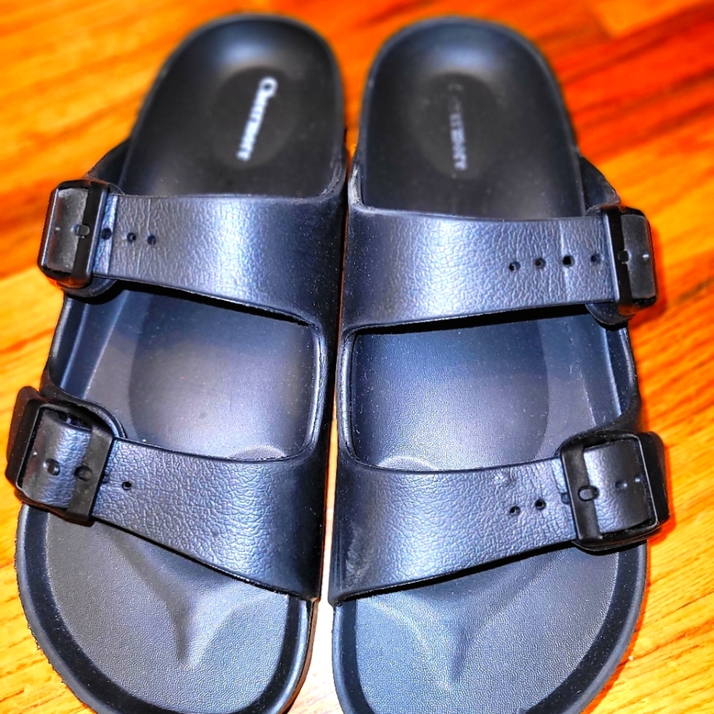 Shoes/crocs